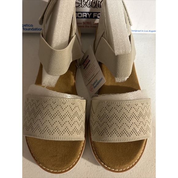 Women's Skechers, BOBS Desert Kiss Second Dance Sandal US 7 EU 37 UK 4 Off White - Picture 2 of 7